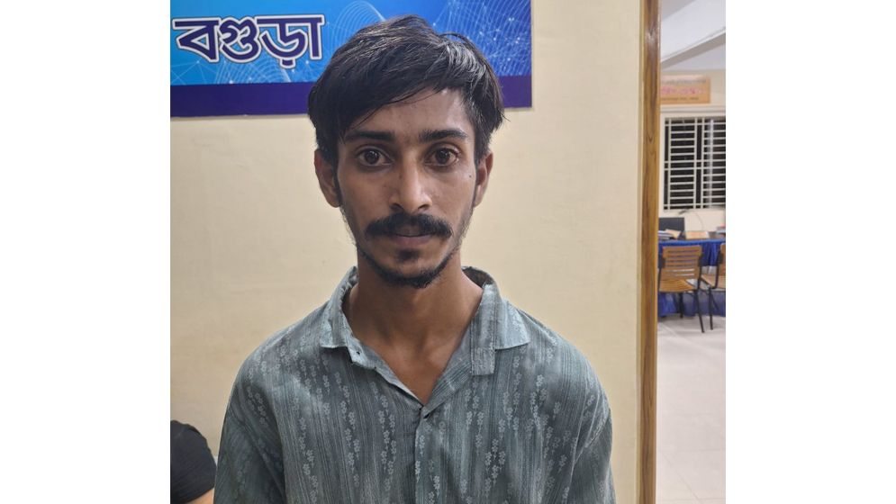 শেরপুরে ছিনতাই করা মোটরসাইকেল নিয়ে ফের ডাকাতির চেষ্টা, যুবক গ্রেপ্তার