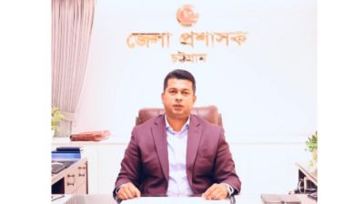 চট্টগ্রামে দুর্যোগের কারণে সব কর্মকর্তা-কর্মচারীর ছুটি বাতিল করলেন ডিসি জাহিদ