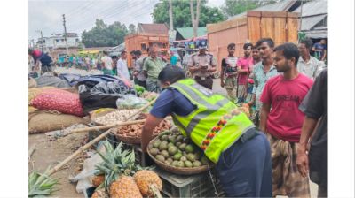 ছোনকা আন্ডারপাসে অবৈধ দোকান উচ্ছেদ, সিএনজি পার্কিংমুক্ত করল হাইওয়ে পুলিশ