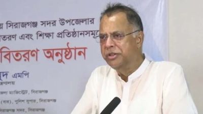পরীক্ষার হলে ঘাড় ঘোরাতে দেয় না, এটা কি আন্দোলনের বিষয় হলো!