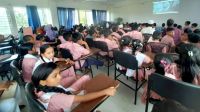 মনোহরগঞ্জে প্রাথমিক শিক্ষা পদক প্রদান অনুষ্ঠান ও বৃক্ষরোপণ কর্মসূচি