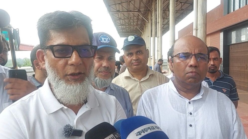 এই মাসেই ঢাকা–কক্সবাজার রুটে আরও একজোড়া নতুন ট্রেন চালু: রেলপথ প্রতিমন্ত্রী