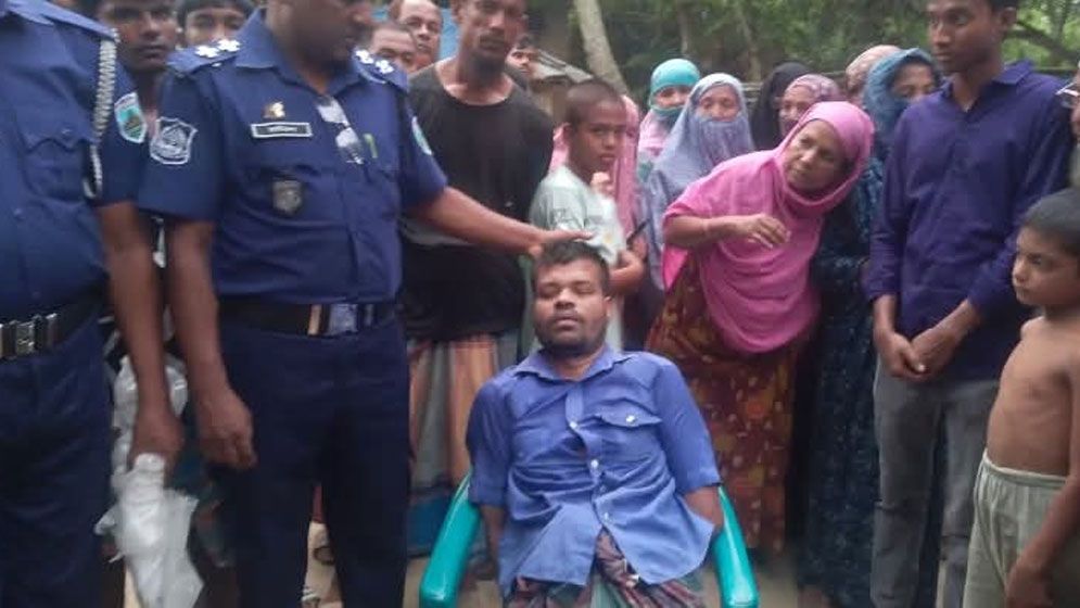 বগুড়ায় সাত বছরের শিশুকে কুপিয়ে হত্যা, যুবক আটক