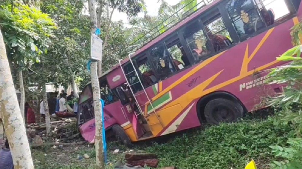 গোপালগঞ্জে বাস-ট্রাক সংঘর্ষে নারীসহ নিহত ৩