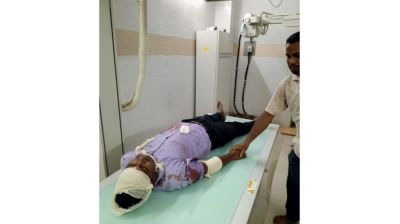 কুড়িগ্রাম সাব-রেজিস্ট্রি অফিসে নকলনবিশের ওপর হামলা