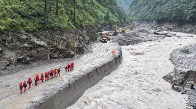 নেপাল-তিব্বত সীমান্তে ফের বন্যার আশঙ্কা : উদ্ধারকাজ স্থগিত করল চীন
