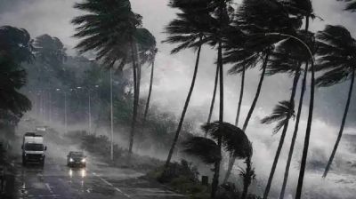 চট্টগ্রামসহ ১০ জেলায় ঝড়ের আভাস