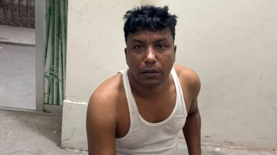 সোনারগাঁয়ে ট্রাক ডাকাতিকালে ভুয়া পুলিশ সদস্য গ্রেপ্তার