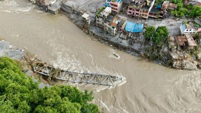 চীন-নেপাল সীমান্তে পাহাড় ধসে কৃত্রিম হ্রদ, আরও বড় বন্যার ঝুঁকি