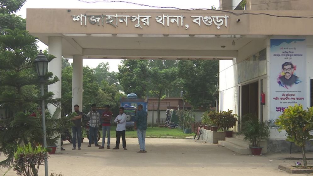 বগুড়ায় মোটরসাইকেল দুর্ঘটনায় ছাত্রসহ দুইজন নিহত