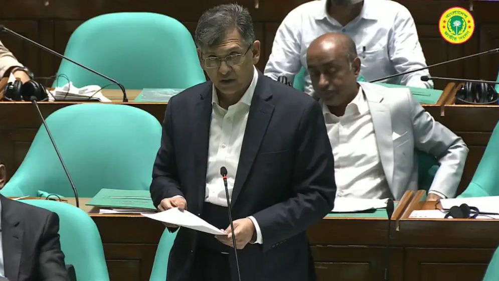 অটোরিকশা নিয়ন্ত্রণে নতুন নীতিমালা প্রণয়ন হয়েছে: সংসদে স্বরাষ্ট্রমন্ত্রী