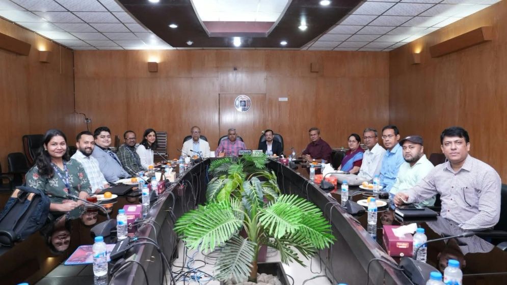 রাবি উপাচার্যের সাথে ব্রিটিশ কাউন্সিল প্রতিনিধিদলের মতবিনিময়