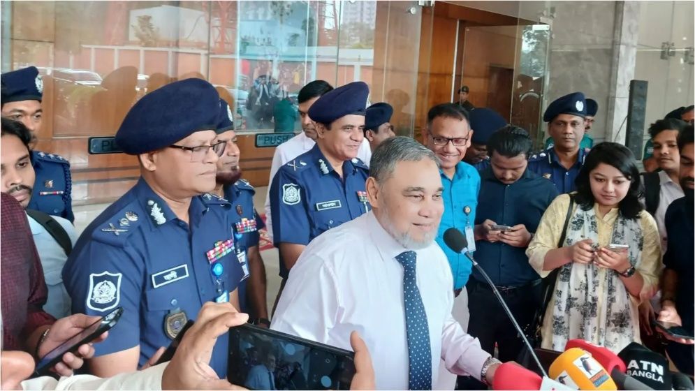 পুলিশকে বেআইনি নির্দেশনা দেবে না কমিশন: প্রধান নির্বাচন কমিশনার