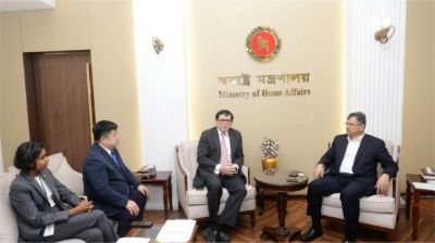 স্বরাষ্ট্রমন্ত্রীর সঙ্গে সিঙ্গাপুরের চার্জ দ্য অ্যাফেয়ার্সের সাক্ষাৎ