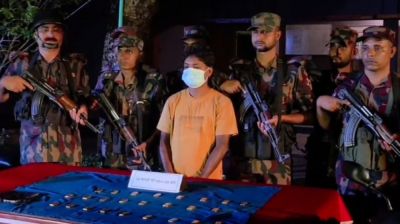শার্শায় সাড়ে ৭ কোটি টাকার স্বর্ণের বারসহ পাচারকারী আটক