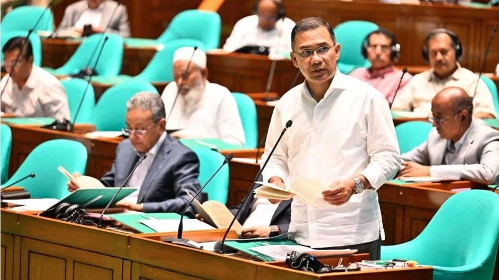 কৃষকদের ৫ বছরের মধ্যে সৌরবিদ্যুৎ চালিত পানির পাম্প দেবে সরকার