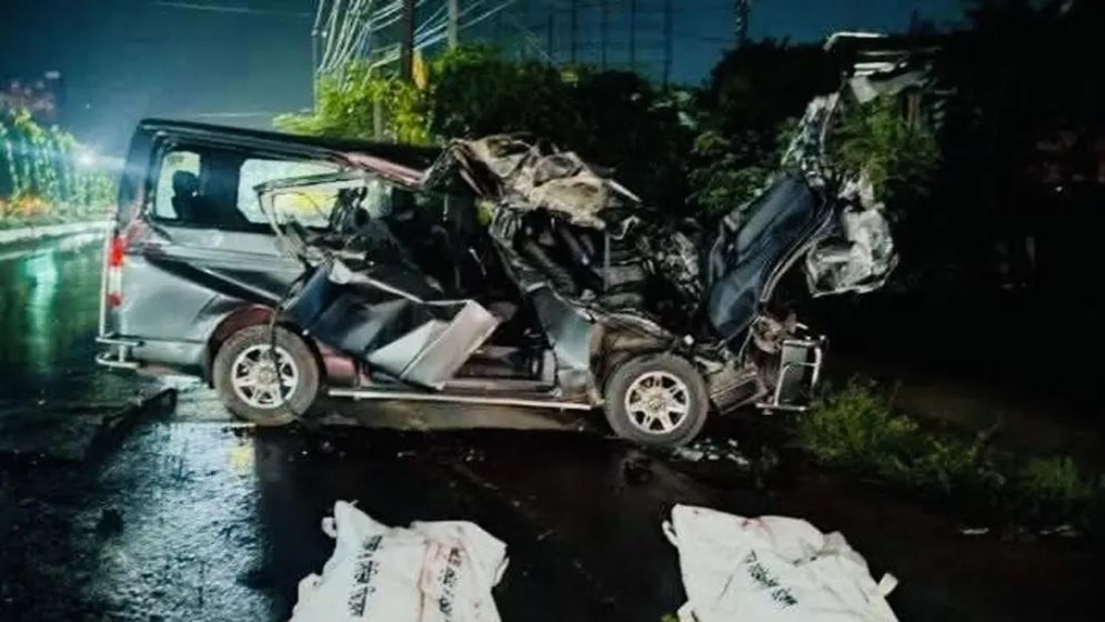 চট্টগ্রামে বিয়ের অনুষ্ঠান শেষে ফেরার পথে সড়ক দুর্ঘটনায় নিহত ৪