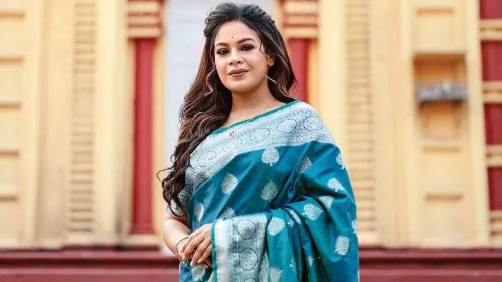 ভারতের শিল্পী ইমনকে যুক্তরাষ্ট্রে হেনস্তা
