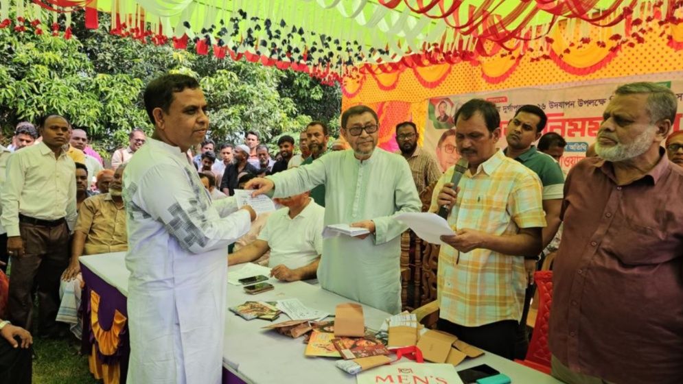 আমরা সনাতন ধর্মাবলম্বী ভাই-বোনদের পাশে আছি: স্বাস্থ্যমন্ত্রী