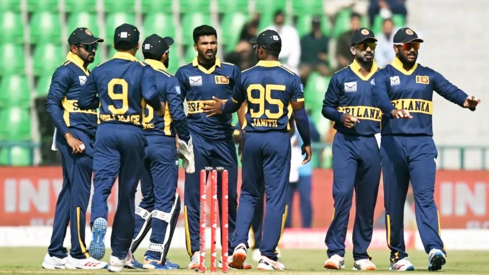 পাকিস্তানকে উড়িয়ে ত্রিদেশীয় সিরিজের ফাইনালে শ্রীলঙ্কা
