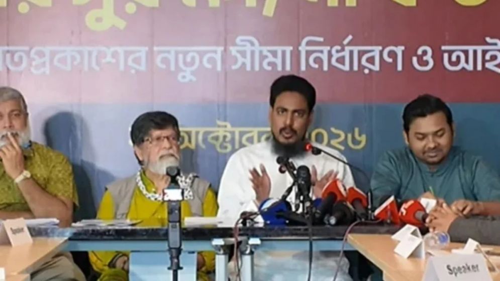 সরকারের সুরক্ষার জন্য সাইবার আইন করা হচ্ছে: আখতার হোসেন