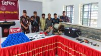 নাফনদীতে কাঠের সাবমেরিনে পাচারকালে বিদেশি পিস্তল, গুলি ও ইয়াবা সহ আটক ৩