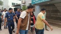 বাড়ি থেকে ডেকে নিয়ে ব্যবসায়ীকে গুলি করে হত্যা